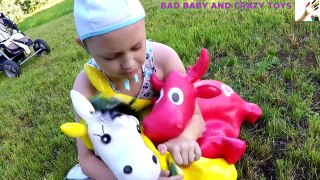 Learn colors with Bad Baby balloons, Сrying Baby S