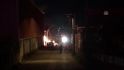 Kağıt Deposunda Yangın (2)