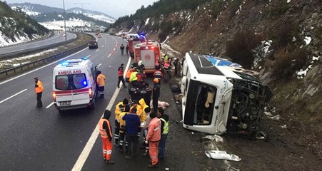 Ankara'da Yolcu Otobüsü Devrildi: 2 Ölü, 20 Yaralı