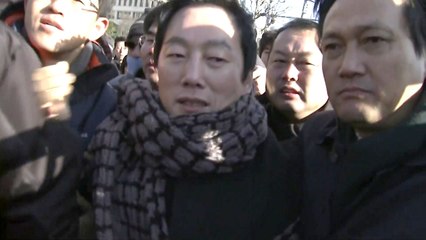 文 정부 첫 사면 6천4백여 명...정치인 정봉주 유일 / YTN