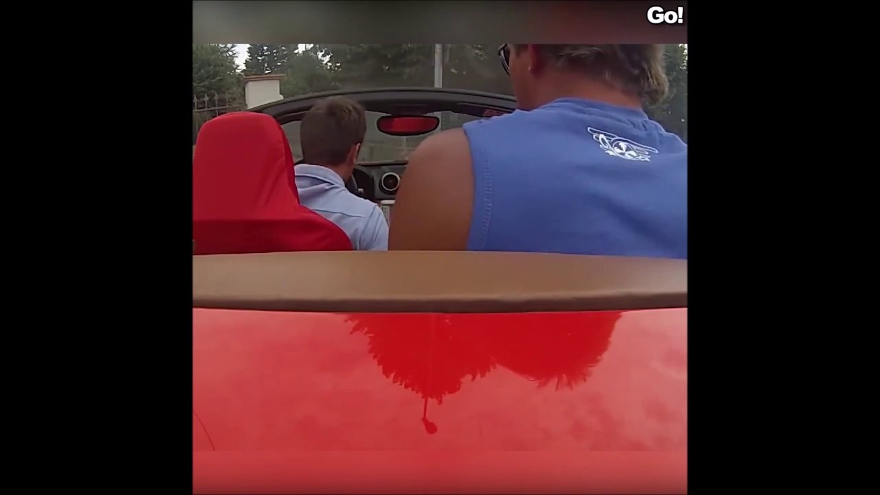 Quand tu éclates la Ferrari de location... Couteux!