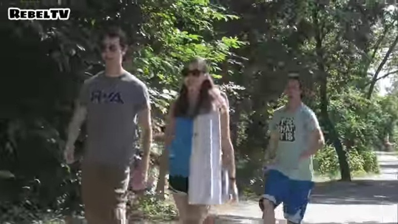 Throwing Water on Girls Prank - new video