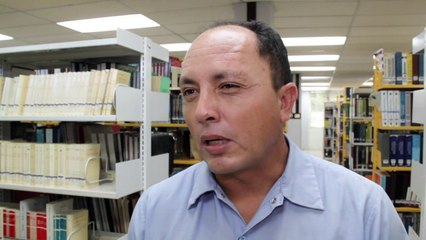 Turistas nadam com tubarões-baleia no México