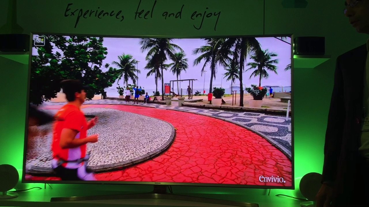 Video Immersive experience by SoftAtHome