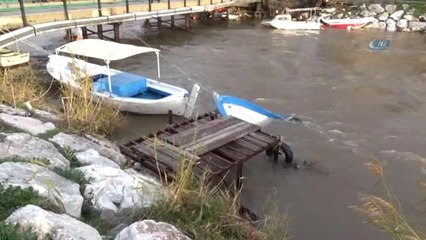 Lodosta Eriyen Karlar 10 Balıkçı Teknesini Batırdı