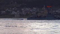 Çanakkale Türkiye'nin İlk Sondaj Gemisi Çanakkale Boğazı'ndan Geçti