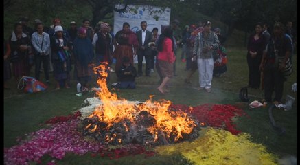 Sacerdotes mayas rezan por "incumplidos" Acuerdos de Paz en Guatemala