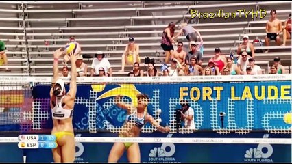 Liliana Fernández & Elsa Baquerizo Hand Signal Mix