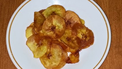 How to make Mariquitas de Platano (Plantain Chips)