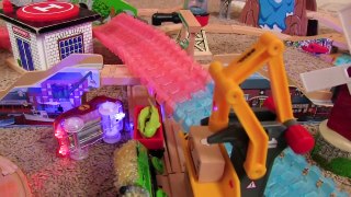 Cars for Kids _ Magic Tracks Playset with Thomas and Friends _ Fun Toy Cars
