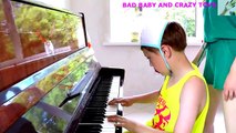 Сrying Babies! Accident! Bad baby Playing Doctor & Learn Colors With bandage _ Finger F