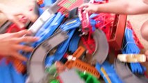 Thomas and Friends _ Thomas Train TOMY Trackmaster Giant Motorized Playset _