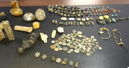 Suriyeliler, Paha Biçilemeyen Tarihi Eserlerini Satamadan Yakalandı