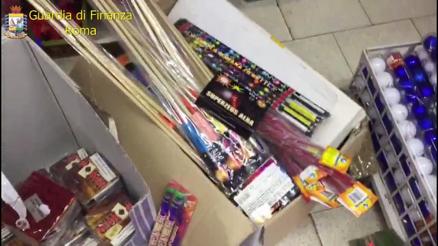 Roma, sequestrati oltre 300 kg di botti illegali