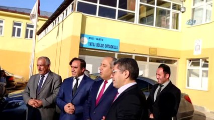 Kaymakam Rektörle Birlikte Tablet Dağıttı