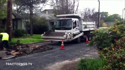 Kendine Yükleme Yapan Kamyon