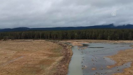 Eriyen Kar Suları Menderesler Oluşturdu