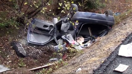 Hurdaya Dönen Otomobilden Sağ Çıktılar: 2 Yaralı