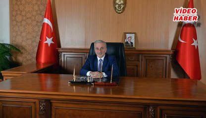(30 Aralık 2017) VALİ KAMÇI:  “2018 YILININ TÜM İNSANLIK İÇİN HAYIRLAR GETİRMESİNİ DİLİYORUM”
