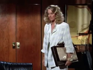 Moonlighting     s02e17    Funeral for a Door Nail