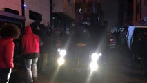 Kağıthane'de Markette Silahlı Çatışma: 1'i Polis 2 Yaralı