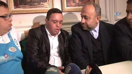 İsrail Askerleri Tarafından Gözaltına Alınan Down Sendromlu Muhammed'in 14 Yıl Önceki Gözaltı...