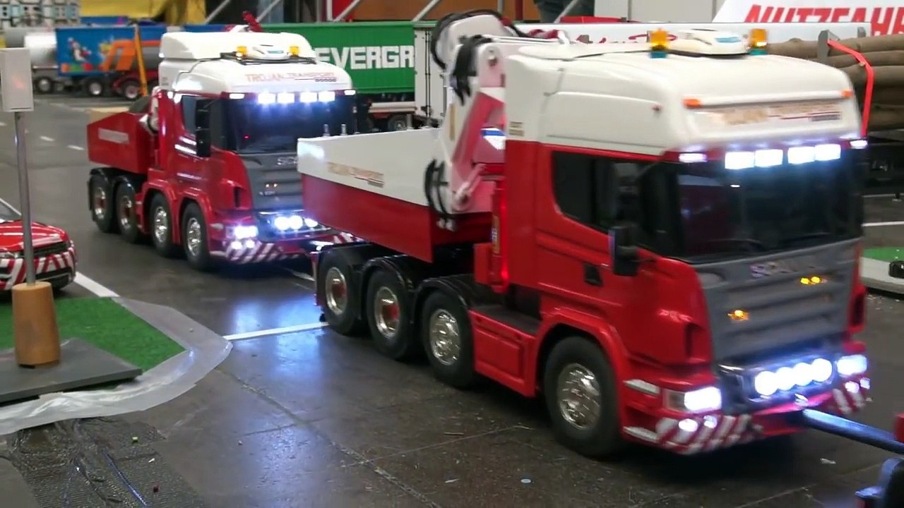 BIG RC TRUCK ACTION / SCANIA TRUCKS / MB TRUCKS / MAN TRUCKS ...
