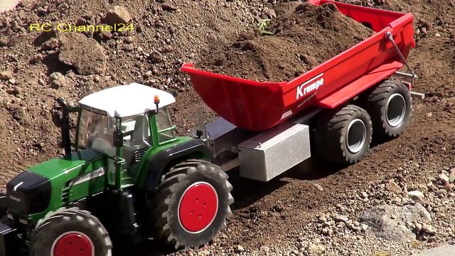 STUNNING RC MODEL CONSTRUCTION SITE ACTION! TRUCKS, EXCAVATOR & TRACTOR ON THE ROADWORKER PARCOURS!