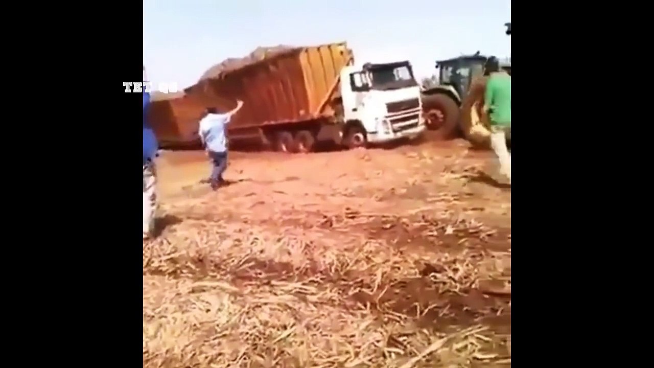 The Amazing Incredible Truck Operator Skills & FAils