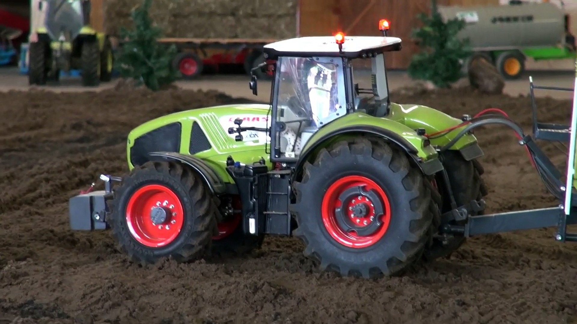 Rc best sale tractor action