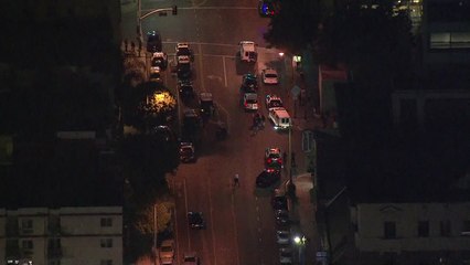 美 LA 도심서 매복 저격...女 경찰관 중상 / YTN