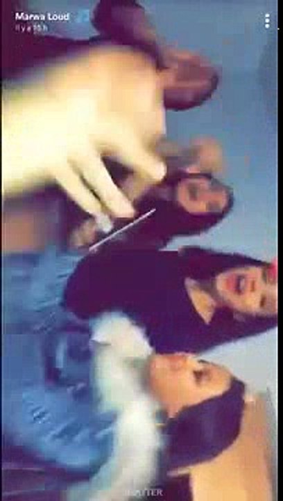 Marwa loud entraîne sa famille à chanter et à danser !