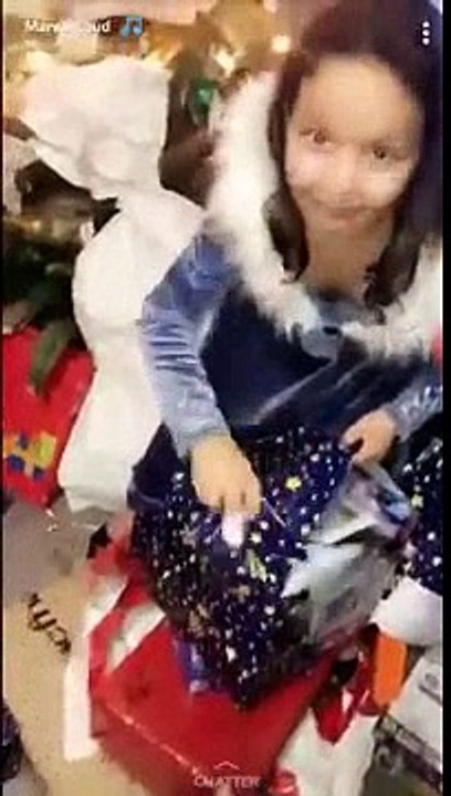 Marwa loud et ses soeurs régalent les enfants !!