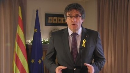 Puigdemont exige a Rajoy "aceptar" el 21D y negociar con el "legítimo Govern"