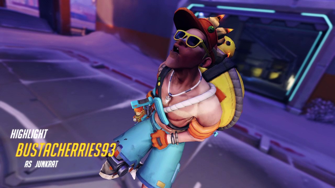 Junkrat saves his own life lol