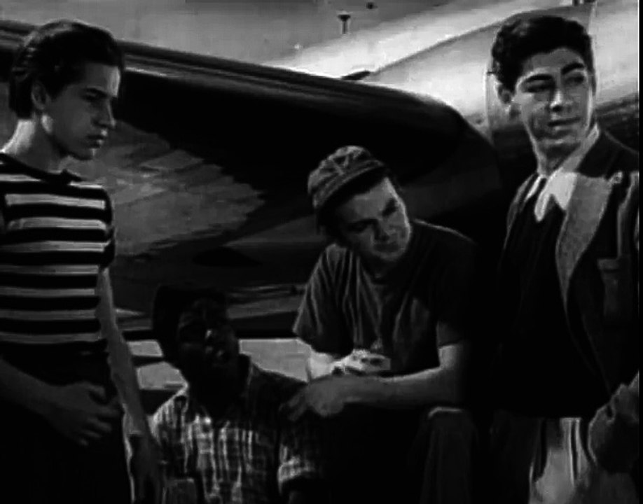 Flying Wild (1941) THE EAST SIDE KIDS part 1/2