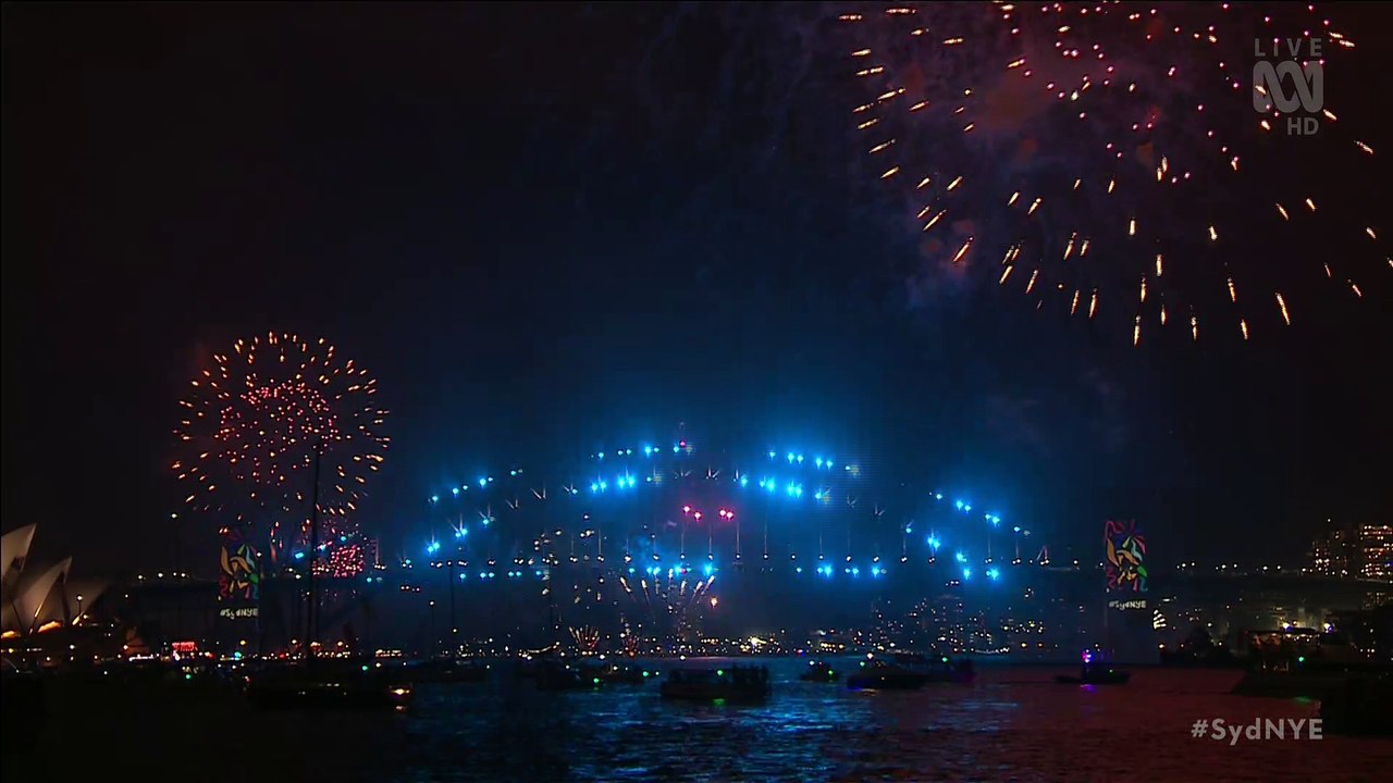 2017 NYE Fireworks 9PM - Sydney Australia - 31 Dec 2017