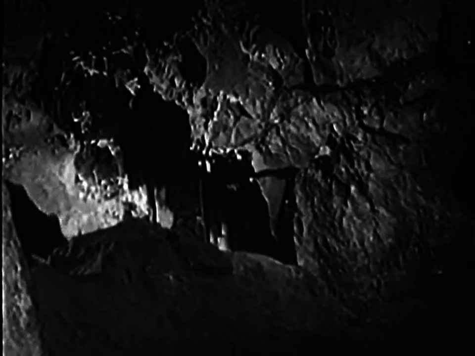 The Incredible Petrified World (1957) JOHN CARRADINE part 2/2
