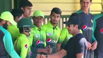 Wasim Akram Swing Ka Sultan Reaches Stadium To Support Pakistan Under 19 Team Pak vs Aus U19 ODI