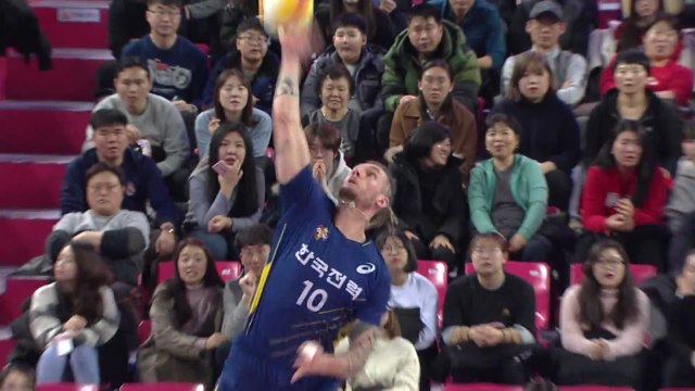 '펠리페 30점' 한국전력, 대한항공 꺾고 3위 도약 / YTN