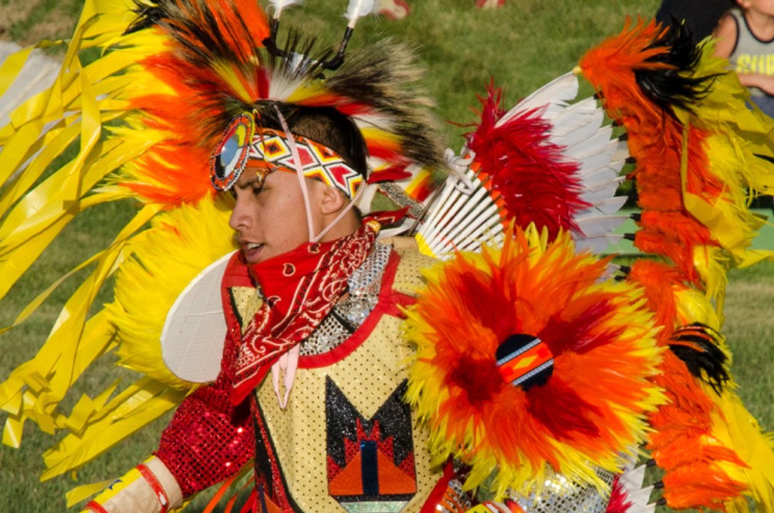 Native americans amazing music vid.19
