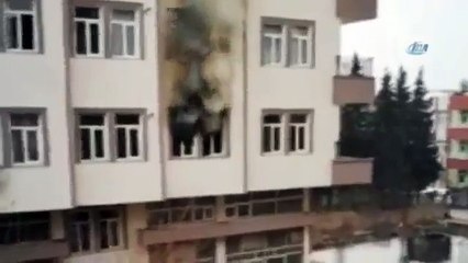 Evi ateşe verip kaçtı !