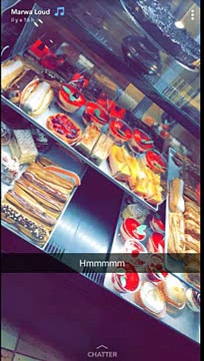 Marwa loud se se fait plaisir au restaurant avec sa famille