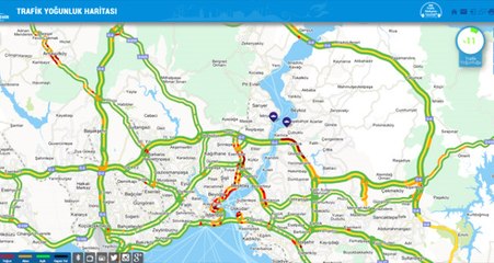 İstanbul'da Trafik Yılbaşı Tatiline Çıktı: Yollar Bomboş