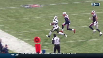 Bilal Powell takes run outside for 22-yard gain