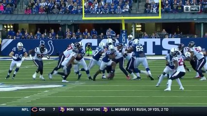 Frank Gore shows spry legs on 13-yard handoff up the gut