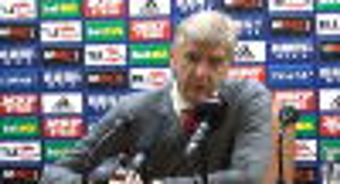 Furious Wenger slams refereeing standards after controversial penalty