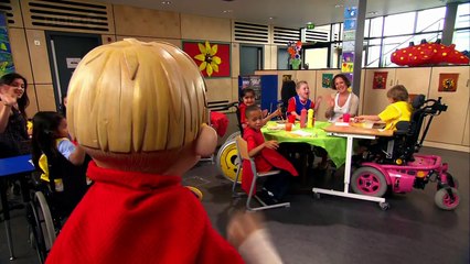 LazyTown Extra 10 | Smart Art