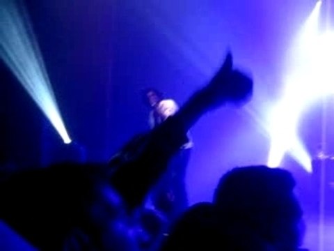 Concert keny arkana - nettoyage au karcher