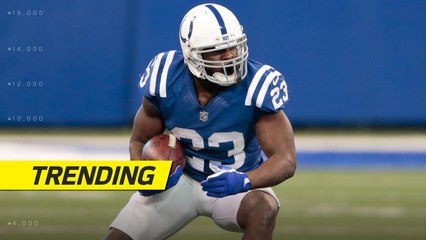 Gore becomes fifth player in history to run for 14,000 career rushing yards